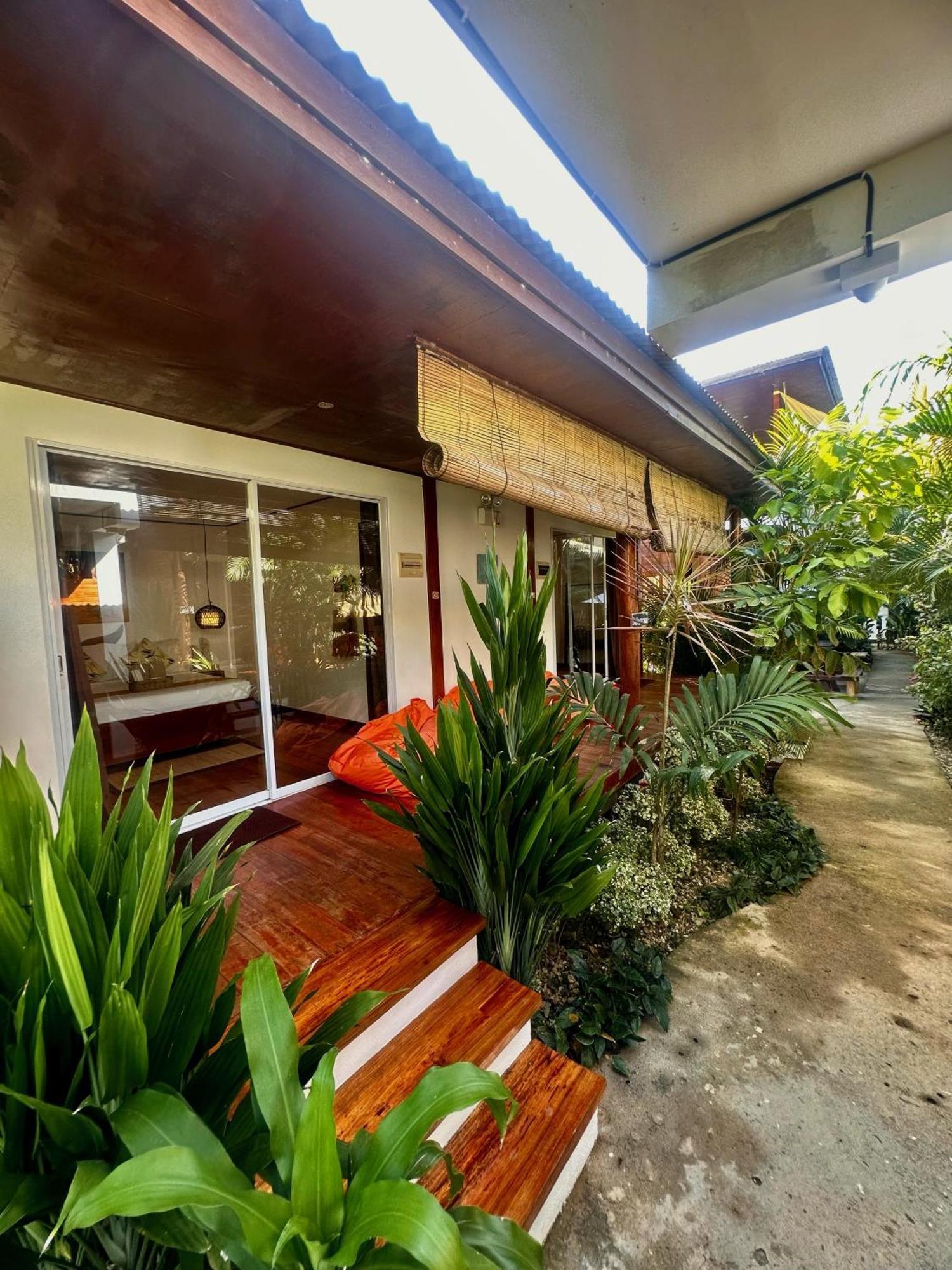 Bella Athena Garden Hotel El Nido Exterior photo